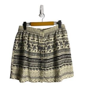 Pull & Bear Women's Cream Floral Button-Down Mini Skirt